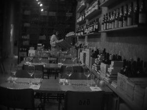 Paleo Wine Store: Το οινικό μυστικό του Πειραιά 2 Paleo Wine Store: Το οινικό μυστικό του Πειραιά - FlagInLife