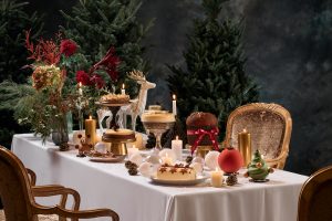 H ΚΑΡΔΙΑ ΤΩΝ ΓΙΟΡΤΩΝ ΧΤΥΠΑ ΣΤΑ ΞΕΝΟΔΟΧΕΙΑ ΜΕΓΑΛΗ ΒΡΕΤΑΝΝΙΑ & KING GEORGE 5 H ΚΑΡΔΙΑ ΤΩΝ ΓΙΟΡΤΩΝ ΧΤΥΠΑ ΣΤΑ ΞΕΝΟΔΟΧΕΙΑ ΜΕΓΑΛΗ ΒΡΕΤΑΝΝΙΑ & KING GEORGE - FlagInLife