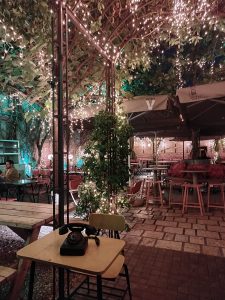 Το Λοκάλι: Γεύση και Φιλοξενία στην καρδιά του Ψυρρή - FlagInLife