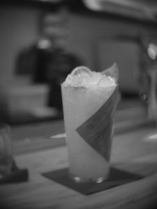 Mosaiko Cocktail Bar: το μπαρ που μεγάλωσε μαζί με τη Γλυφάδα 2 Mosaiko Cocktail Bar: το μπαρ που μεγάλωσε μαζί με τη Γλυφάδα - FlagInLife