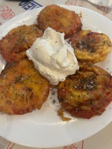 Πελεκάνος: Ένα ουζερί στον Κεραμεικό, μας ταξιδεύει στην Τήνο - FlagInLife