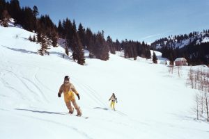 Απόδραση στο Χιόνι: Τριήμερο Après-Ski για Αρχάριους στην Ελλάδα - FlagInLife