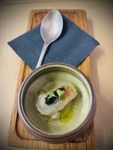 Δέκα Τραπέζια: Ένα μεζεδοπωλείο - δήλωση 3 Δέκα Τραπέζια: Ένα μεζεδοπωλείο - δήλωση - FlagInLife