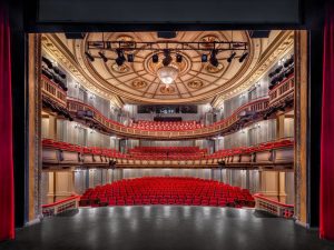 Φεστιβάλ «Αναδρομές»: Σπάνια Ελληνικά έργα ζωντανεύουν στο Εθνικό Θέατρο - FlagInLife