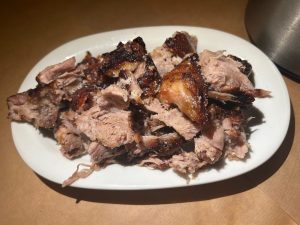 Κιβωτός: Μια ταβέρνα στην Κηφισιά σερβίρει κοπές βοδινών steaks, άψογα ψημένες - FlagInLife