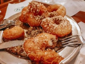 Το Εμπορικό Τρίγωνο της Αθήνας: Μετά το Shopping, Τι; - FlagInLife