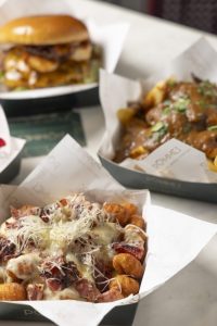 Pommes: Όταν το street food γίνεται σοβαρή υπόθεση - FlagInLife