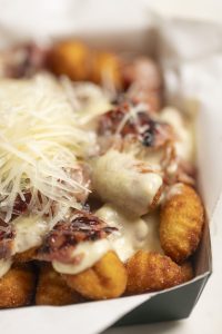 Pommes: Όταν το street food γίνεται σοβαρή υπόθεση - FlagInLife