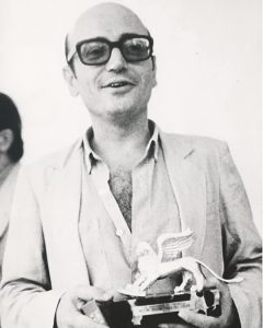 Theo στο χρόνο: Η Σιωπή και η Μνήμη του Αγγελόπουλου - FlagInLife