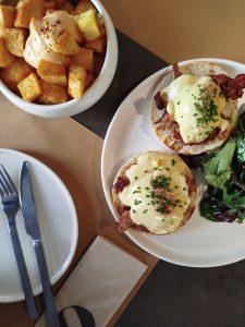 Okupa Kitchen & Listening Bar: από brunch έως late night cocktails, ένα urban hub για κάθε στιγμή της ημέρας 4 Okupa Kitchen & Listening Bar: από brunch έως late night cocktails, ένα urban hub για κάθε στιγμή της ημέρας - FlagInLife