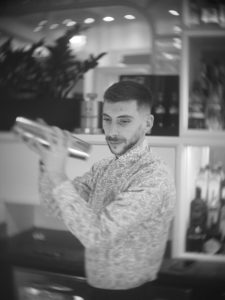 Ark: Cocktail time δίπλα στο κύμα - FlagInLife