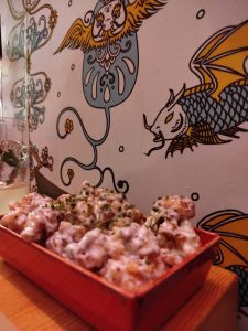 Kitschen: Αναζητώντας την «μπουκιά της καρδιάς» στον Πειραιά 4 Kitschen: Αναζητώντας την «μπουκιά της καρδιάς» στον Πειραιά - FlagInLife