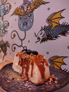 Kitschen: Αναζητώντας την «μπουκιά της καρδιάς» στον Πειραιά 5 Kitschen: Αναζητώντας την «μπουκιά της καρδιάς» στον Πειραιά - FlagInLife