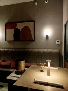 Makris Athens: Ένα υποσχόμενο, φιλόδοξο εγχείρημα με αδυναμίες 2 Makris Athens: Ένα υποσχόμενο, φιλόδοξο εγχείρημα με αδυναμίες - FlagInLife