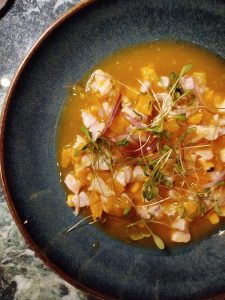 Ψωμί & Αλάτι: Ένα διαχρονικό τραπέζι στο Χαλάνδρι - FlagInLife