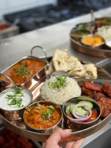 Ινδική κουζίνα: το αθηναϊκό της αποτύπωμα και τρία εστιατόρια που αξίζει να επισκεφτείς - FlagInLife