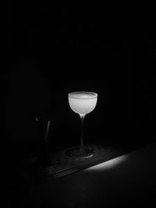 Bonnot Athens: Κι αν τα classic cocktails δεν ήταν ποτέ όπως τα θυμόμασταν; Το Mandella Effect στο ποτήρι - FlagInLife