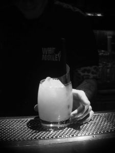 White Monkey: Δώδεκα χρόνια καλοκαίρι 2 White Monkey: Δώδεκα χρόνια καλοκαίρι - FlagInLife