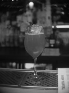 Αθηναϊκή Ταράτσα: Μια ταράτσα, δύο θεάματα 2 Αθηναϊκή Ταράτσα: Μια ταράτσα, δύο θεάματα - FlagInLife