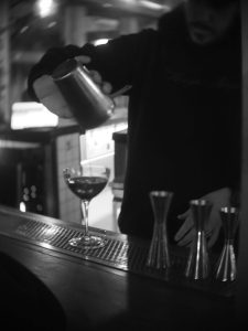 Εκκεντρικόν: Χαλαρά ποτά, σωστή μουσική και μια σταθερή αξία 4 Εκκεντρικόν: Χαλαρά ποτά, σωστή μουσική και μια σταθερή αξία - FlagInLife