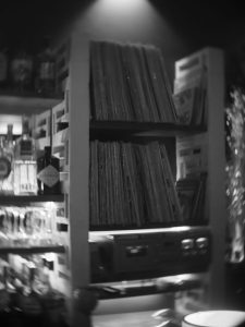 Iznogood & Nephew: Κάθε βινύλιο κι ένας ρυθμός - FlagInLife