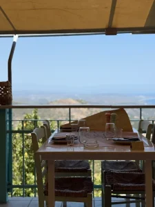 Δροσοπηγή: η χασαποταβέρνα της Ανατολικής Μάνης που επαναπροσδιορίζει το κρέας 1 Δροσοπηγή: η χασαποταβέρνα της Ανατολικής Μάνης που επαναπροσδιορίζει το κρέας - FlagInLife