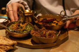 Ινδική κουζίνα: το αθηναϊκό της αποτύπωμα και τρία εστιατόρια που αξίζει να επισκεφτείς - FlagInLife