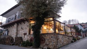 Η ταβέρνα “Ο Ανδρέας” στη Σκοπιά Σερρών είναι προορισμός για τους λάτρεις του κρέατος 1 Η ταβέρνα “Ο Ανδρέας” στη Σκοπιά Σερρών είναι προορισμός για τους λάτρεις του κρέατος - FlagInLife