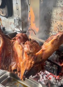 Εστιατόριο Μαμάη: Επιστροφή στη φωτιά και στην ουσία της ελληνικής κουζίνας 2 Εστιατόριο Μαμάη: Επιστροφή στη φωτιά και στην ουσία της ελληνικής κουζίνας - FlagInLife