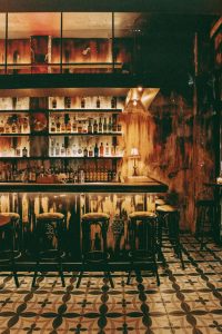 Barnum’s & Co: Vintage mood & Modern spirits - FlagInLife