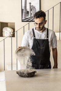 Akres Lindos: fine local cuisine στο παλαιότερο καφενείο της Λίνδου - FlagInLife