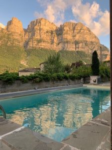 Αυραγόνιο: η καρδιά του Πάσχα στο Μεγάλο Πάπιγκο - FlagInLife