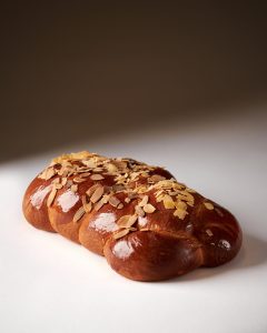 Crash test σε 8 πασχαλινά τσουρέκια της Αθήνας 2 Bread B.C. Τσουρέκι