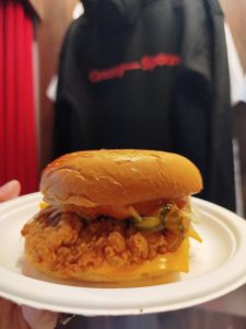 Greasy Spoon Athens: Smash Burgers και diner αισθητική στο Παγκράτι - FlagInLife