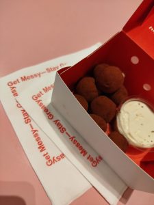 Greasy Spoon Athens: Smash Burgers και diner αισθητική στο Παγκράτι - FlagInLife