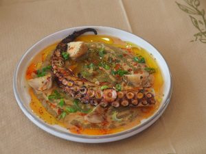 Πάμε Νάξο: Μια νησίδα αυθεντικότητας στην περιοχή του Ψυρρή - FlagInLife