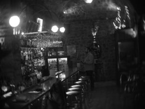 Ιωάννινα: Μια ανοιξιάτικη απόδραση ανάμεσα σε λίμνη, πέτρα και καλά ποτά - FlagInLife