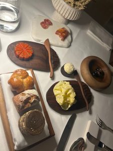 Tudor Hall: Μαγειρική επιπέδου στο πιο κλασάτο roof top της Αθήνας - FlagInLife