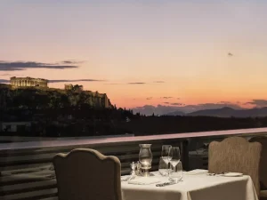 Tudor Hall: Μαγειρική επιπέδου στο πιο κλασάτο roof top της Αθήνας - FlagInLife