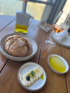 Valaora Restaurant & Bar: ένας ύμνος στην αργολική μαγειρική παράδοση κάτω από τα τείχη της Ακροναυπλίας - FlagInLife