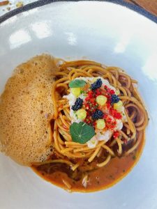 Valaora Restaurant & Bar: ένας ύμνος στην αργολική μαγειρική παράδοση κάτω από τα τείχη της Ακροναυπλίας - FlagInLife