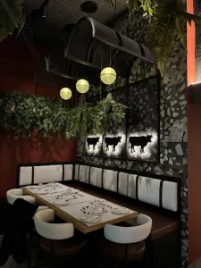 Gastros Athens: Η νέα άφιξη, επί της οδού Αιμιλίου Βεάκη στο Περιστέρι, επαναπροσδιορίζει την έννοια της σύγχρονης ταβέρνας 1 Gastros Athens: Η νέα άφιξη, επί της οδού Αιμιλίου Βεάκη στο Περιστέρι, επαναπροσδιορίζει την έννοια της σύγχρονης ταβέρνας - FlagInLife