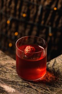 Hide & Seek: το παιχνίδι το κερδίζεις όταν το βρεις - FlagInLife