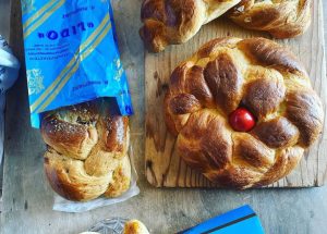 Crash test σε 8 πασχαλινά τσουρέκια της Αθήνας 6 Crash test σε 8 πασχαλινά τσουρέκια της Αθήνας - FlagInLife