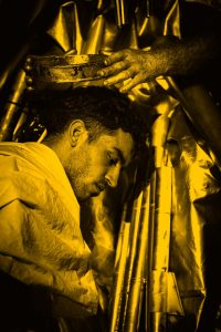 Sunward: Μια αποκαλυπτική εικαστική performance στο Θέατρο Ροές - FlagInLife