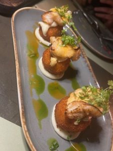 Tikla Cuzina & Wine Bar: Εκλεπτυσμένες γεύσεις και μια προσεγμένη wine list στο λιμανάκι της Καρδαμύλης 3 Tikla Cuzina & Wine Bar: Εκλεπτυσμένες γεύσεις και μια προσεγμένη wine list στο λιμανάκι της Καρδαμύλης - FlagInLife