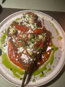 Tikla Cuzina & Wine Bar: Εκλεπτυσμένες γεύσεις και μια προσεγμένη wine list στο λιμανάκι της Καρδαμύλης 5 Tikla Cuzina & Wine Bar: Εκλεπτυσμένες γεύσεις και μια προσεγμένη wine list στο λιμανάκι της Καρδαμύλης - FlagInLife