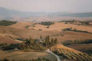 Wine Escapes στην Τοσκάνη: 3 Οινοποιεία που αξίζει να επισκεφθείς 1 Wine Escapes στην Τοσκάνη: 3 Οινοποιεία που αξίζει να επισκεφθείς - FlagInLife