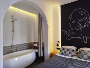 Hydra Icons Inspired Living: Ένα boutique ξενοδοχείο στην Ύδρα που συνδυάζει αισθητική, αυθεντικότητα και πολυτέλεια - FlagInLife