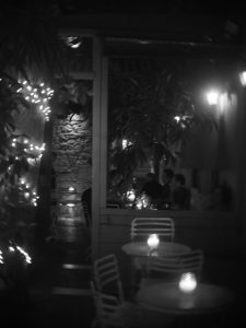 Mockingbird’s Bar: H φωλιά του Χαλανδρίου για cocktails και παρέες - FlagInLife